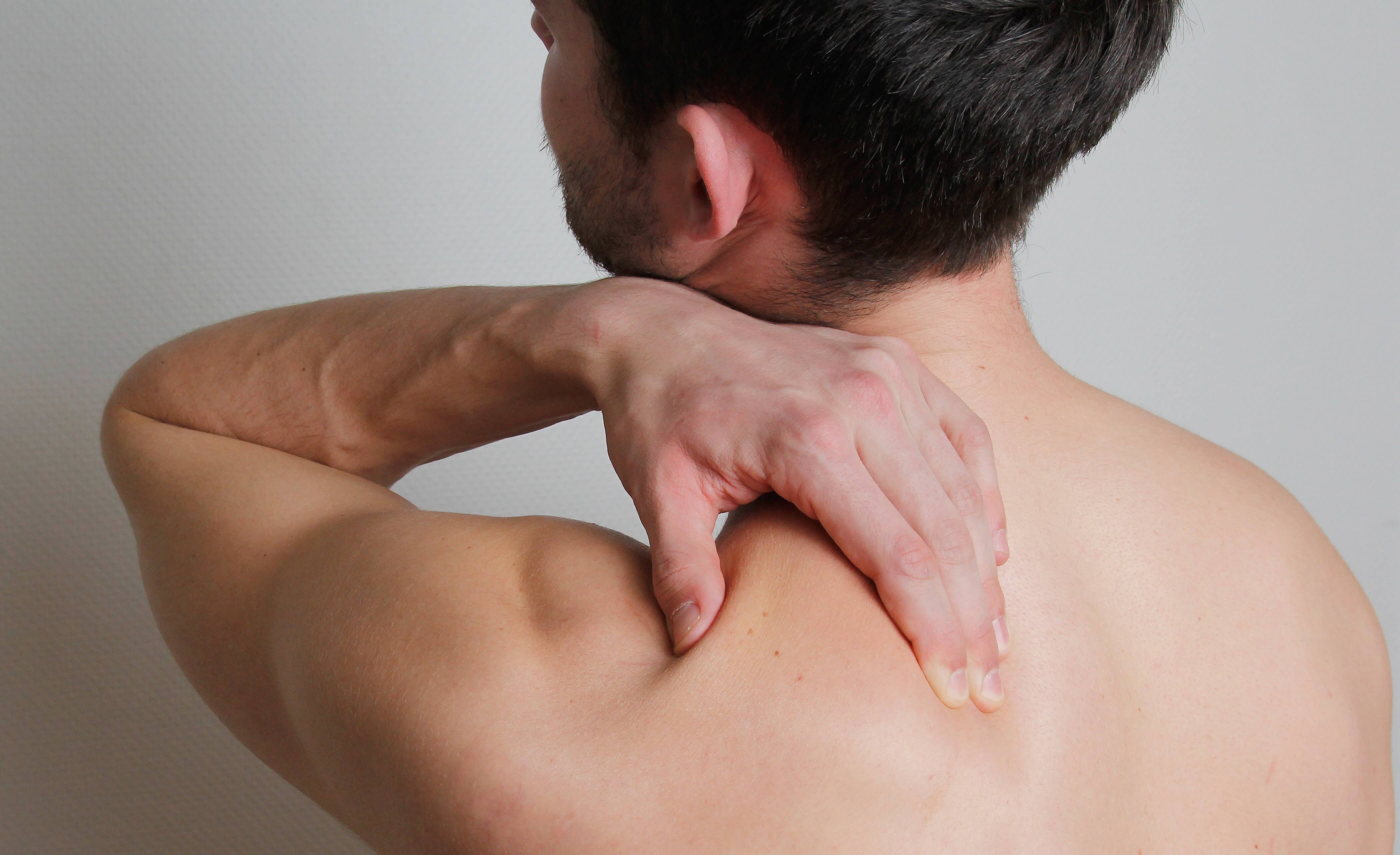 Evolve Højde Bering strædet Ondt i skulderen? | Få behandling for skuldersmerter | Prøv 4 test i Videoen